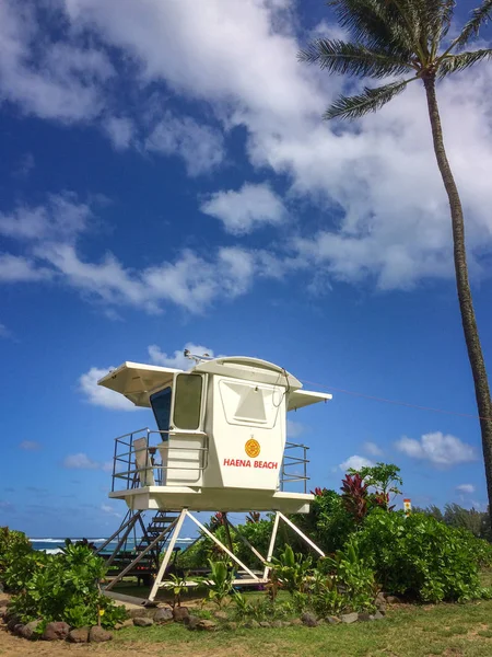 Cankurtaran kulesi Haena State Park, Kauai, Hawaii, Amerika Birleşik Devletleri — Stok fotoğraf