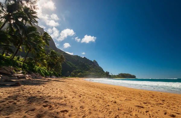 Tunnels beach (makua beach), kauai, hawaii, usa — Stockfoto