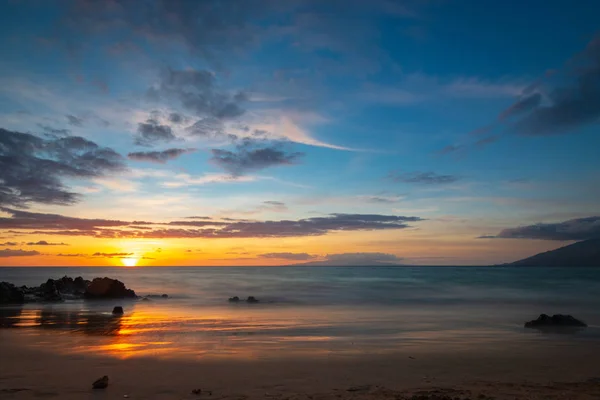 Sunset Kamaole Beach Park, Maui, Hawaii, USA — Stock Photo, Image