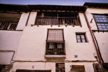 İspanya, Burgos 'ta Covarrubias' ın balkon detayı