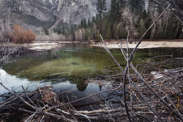 Manhã Cedo Reflexão Sobre Rio Merced Yosemite — Fotografia de Stock