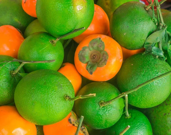 Una Foto Frutti Tropicali Arancioni Verdi — Foto Stock