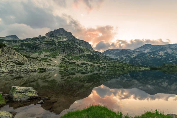Popovo See Und Jangal Gebirge Pirin Nationalpark Bulgarien Bei Sonnenaufgang — Stockfoto