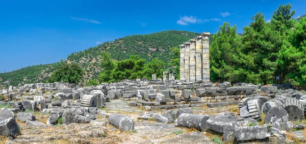 Ruinas Del Templo Atenea Polias Antigua Ciudad Priene Turquía Soleado — Foto de Stock