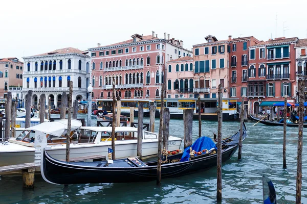Straßen Mit Bunten Alten Häusern Und Kanälen Venedig — Stockfoto