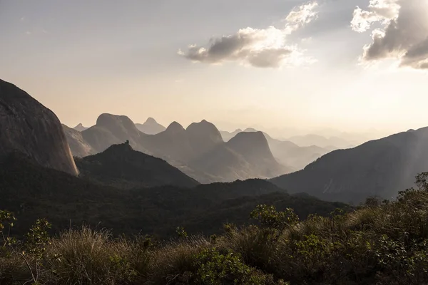 Belle Vue Sur Les Couches Montagnes Sur Forêt Tropicale Verte — Photo