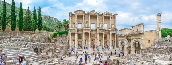 Efesus Turecko 2019 Ephesus Knihovna Celsus Starožitném Městě Slunečného Letního — Stock fotografie