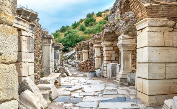 Rovine Dell Antica Città Efeso Una Giornata Estiva Soleggiata — Foto Stock