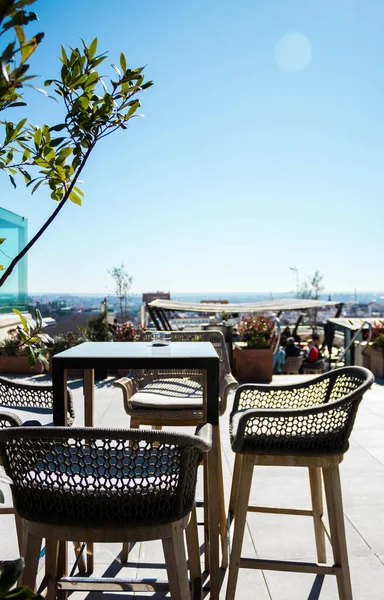 Tavoli Sedie Del Caffè Della Nel Giorno Esposta Sole — Foto Stock