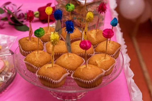 Essen Backen Und Urlaubskonzept Cupcakes Oder Muffins Mit Halloween Dekoration — Stockfoto