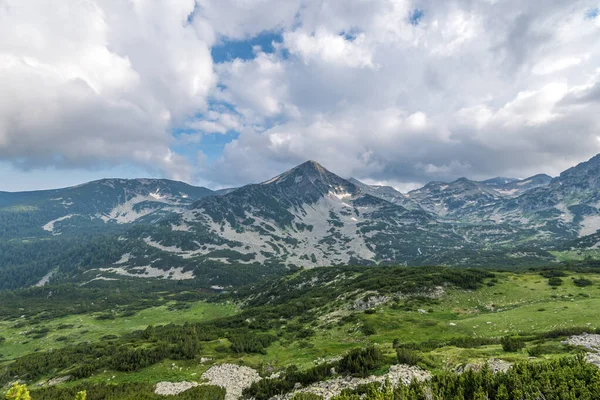 保加利亚皮林山风景秀丽的夏季风景 — 图库照片