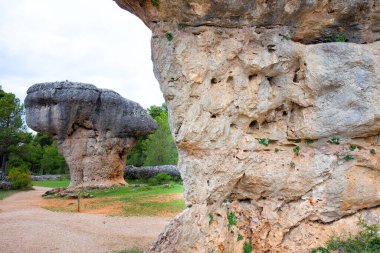 La Ciudad Encantada 'da aşınmış kireçtaşı çıkıntıları Büyülü Şehir, Park, Serrania de Cuenca, Castilla-la Mancha, İspanya
