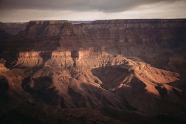 Mather Point 'ten Büyük Kanyon' a gün doğumu
