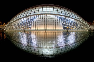 Valencia 'nın İspanya' daki Hemisfric IMAX 'i mimar Calatrava' dan.