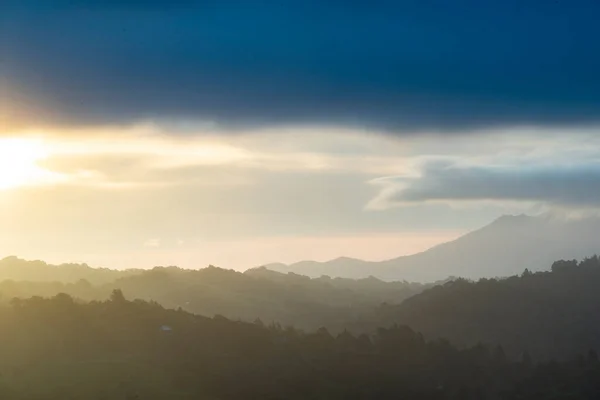 Brilliant Sunrise Spreads Ray San Pablo Resevior — Foto de Stock