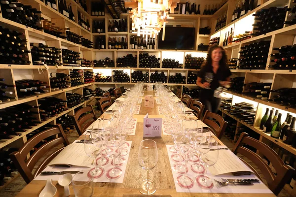 Opzetten Van Een Wijnproeverij Diner Rimessa Roscioli Rome Italië — Stockfoto