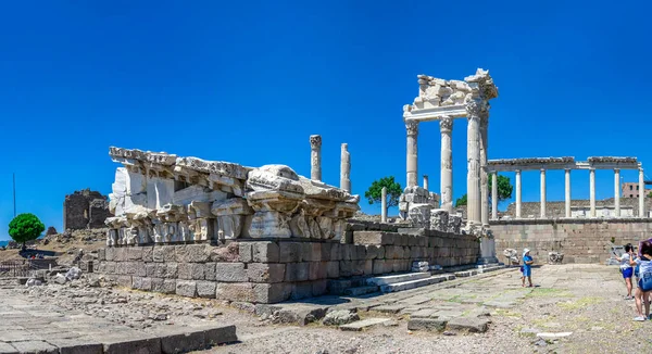 Pérgamo Turquía 2019 Ruinas Del Templo Dionisos Antigua Ciudad Griega —  Fotos de Stock
