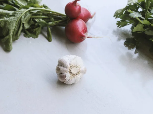 Cocina Con Verduras Naturales Sobre Fondo Blanco — Foto de Stock