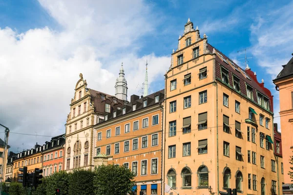 Yazın Gamlastan 'daki tarihi evlerin manzarası