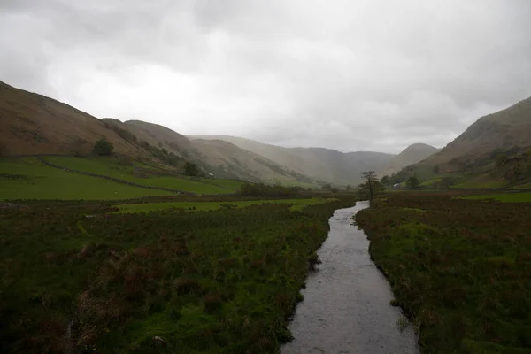 River Running Mountain Valley Lake District Cumbria — Stockfoto