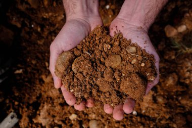 Çalışırken kendi toprağımı hissediyorum..