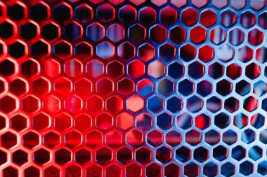 Power Suppill Electronics teknolojisi kavramı, metin koyu renk için mavi kırmızı ışık arka planının boş alanını ayrıntılandırır