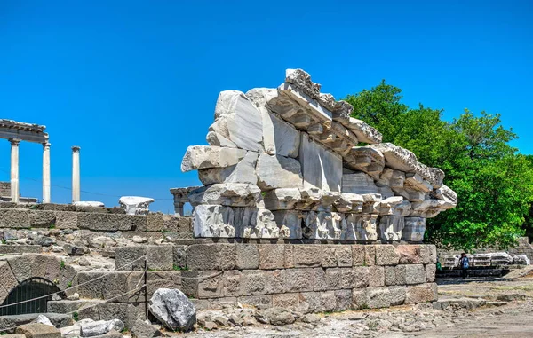 Ερείπια Της Αρχαίας Ελληνικής Πόλης Περγάμου Στην Τουρκία Μια Ηλιόλουστη — Φωτογραφία Αρχείου