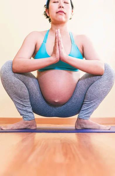 Pregnant Asian Woman Doing Yoga Exercises Mat — Fotografia de Stock