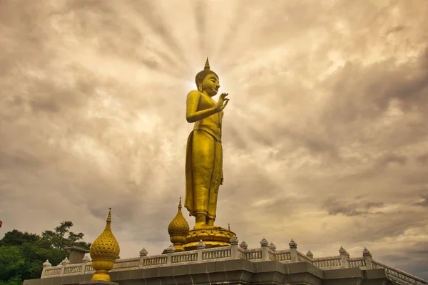 Stojący Budda Hatyai City Dobrze Prosperującej Metropolii Jest Zawsze Obecny — Zdjęcie stockowe
