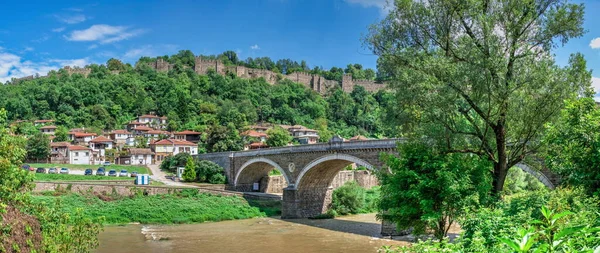Puente Sobre Río Yantra Cerca Fortaleza Veliko Tarnovo Bulgaria Res — Foto de Stock
