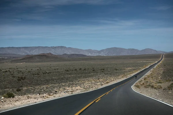 Long Highway Extends Horizon Death Valley — Photo
