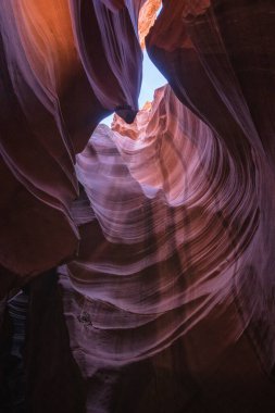 Antilop Kanyonu 'nun içinde, renk ve dokular