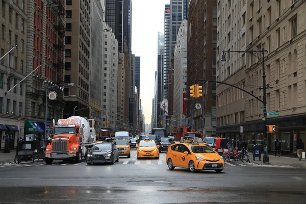 Traffic New York City Yellow Cab Taxi Winter — Stock Photo, Image