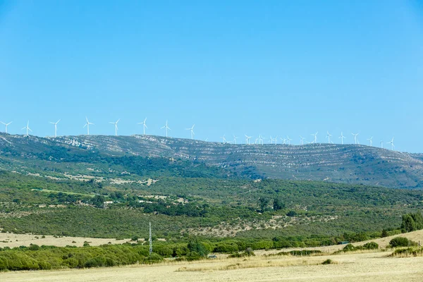 Γραφική Κοιλάδα Ανεμόμυλο Στη Μεσόγειο — Φωτογραφία Αρχείου