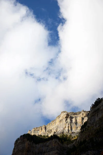 Cima Rocciosa Nel Parco Nazionale Della Valle Ordesa Pirenei Spagna — Foto Stock