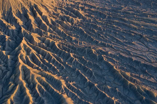 Эрозия Рисует Абстрактную Картину Холмах Окружающих Факт — стоковое фото