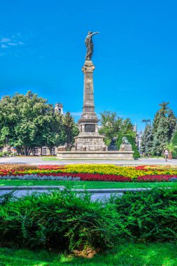 Rusçuk, Bulgaristan - 07.26.2019. Ruse kentindeki Özgürlük Meydanı, Bulgaristan, Bulgaristan, güneşli bir yaz gününde