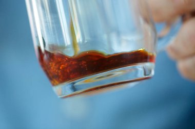 BREW Kılavuzu, Pourer. GİZLİ Zemin