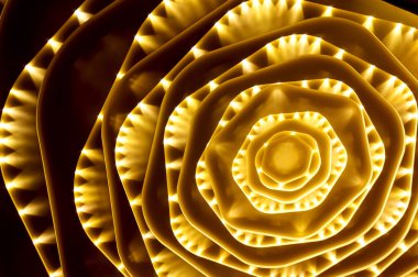 Genting, Malezya - 8 Mart 2015: Genting Highlands, Pahang 'daki oteller, kumarhaneler ve 1800 metre yüksekliğindeki Gunung Ulu Kali zirvesine tünemiş bir tema parkından oluşan birleşik tatil beldesi. Selangor sınırına yakın bir yerde.