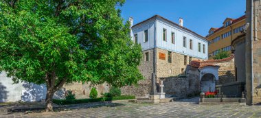 Filibe, Bulgaristan - 07.24.2019. Bulgaristan 'ın Filibe kentindeki Bakire Meryem Ortodoks Kilisesi, güneşli bir yaz gününde