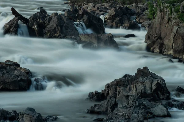 华盛顿特区附近的马瑟峡谷急流汹涌 — 图库照片