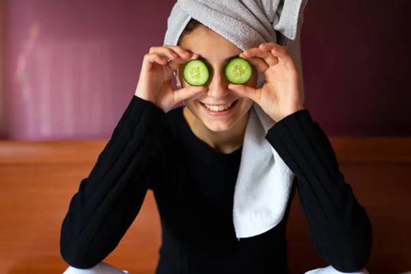 Woman Two Cucumber Slices Her Eyes Spa Relaxation Home Concept — Stock Photo, Image