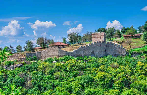 Murallas Fortificación Fortaleza Tsarevets Veliko Tarnovo Bulgaria Soleado Día Verano — Foto de Stock