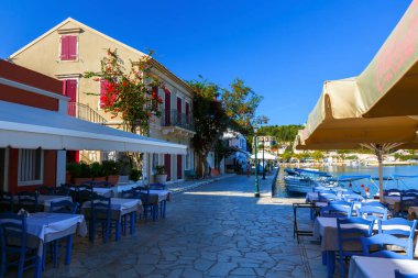 Yunanistan 'ın Kefalonia adasındaki Fiskardo köyü.