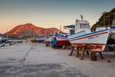 Yunanistan 'ın Fourni adasındaki ana köyün limanı.