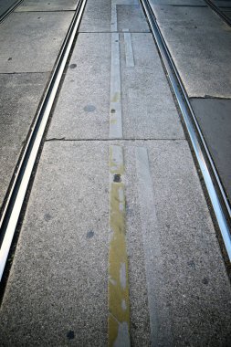 Viyana 'da bir tramvayın raylarına yakın çekim.