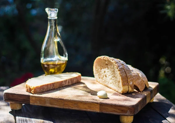Food Concept Background Bread Pieces Bottle Oil Garlic — Fotografia de Stock