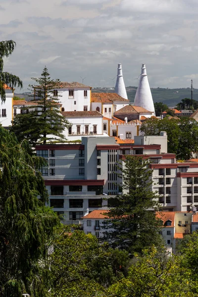 Lizbon Portekiz Yakınlarındaki Sintra Şehir Merkezindeki Tarihi Binaların Güzel Manzarası — Stok fotoğraf