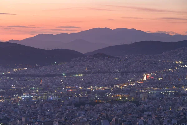 アテネ ギリシャ 2019年2月1日 ギリシャの日没のライカベタス丘からのアテネの眺め — ストック写真