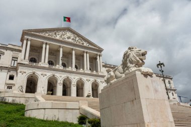 Portekiz 'in merkezindeki tarihi Portekiz Parlamento binasının güzel manzarası